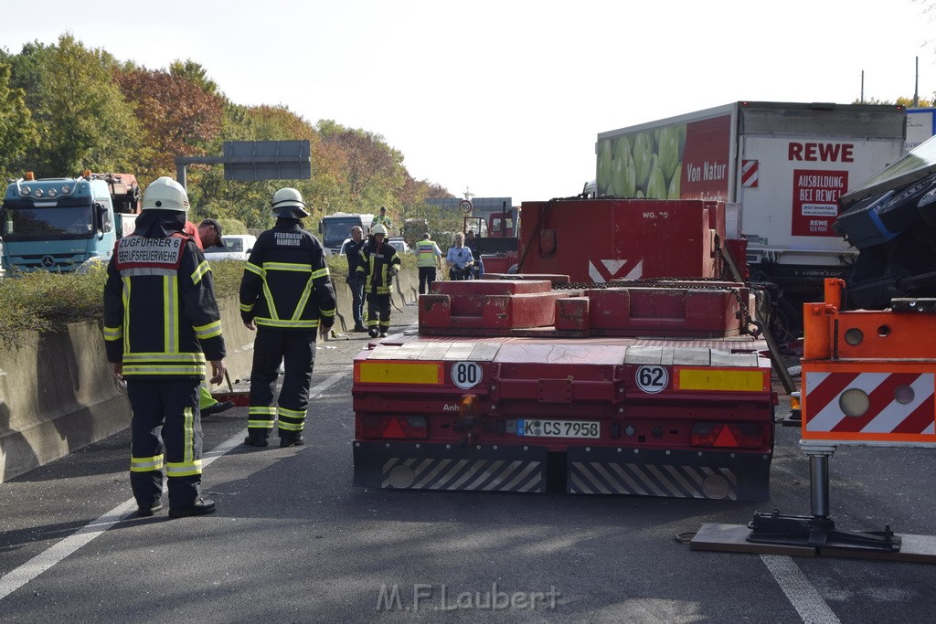 Schwerer VU PKlemm A 57 Rich Innenstadt Hoehe Koeln Chorweiler P193.JPG - Miklos Laubert